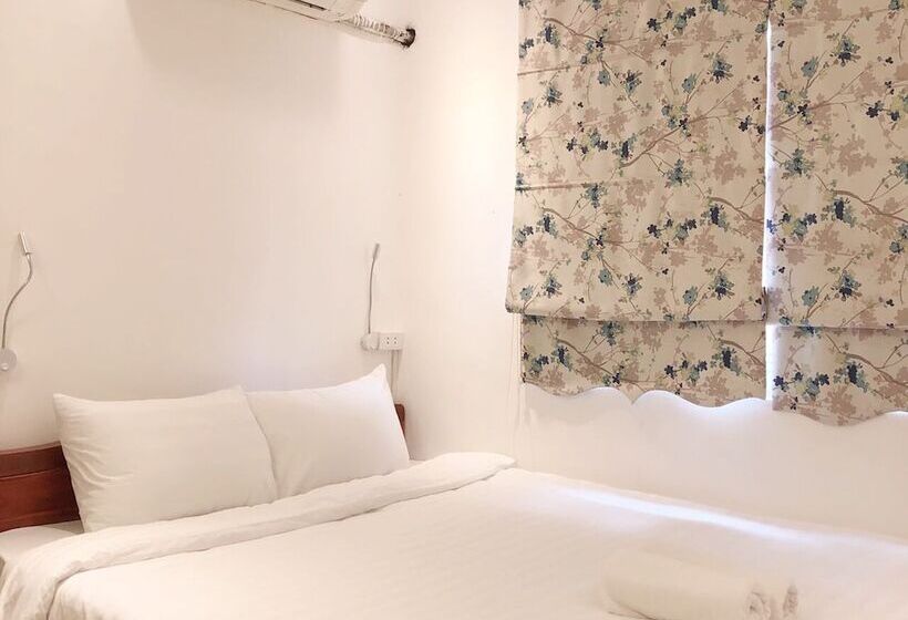 مسافرخانه Hanowood Homestay