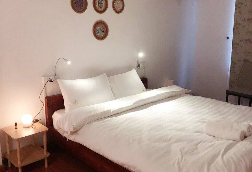 مسافرخانه Hanowood Homestay