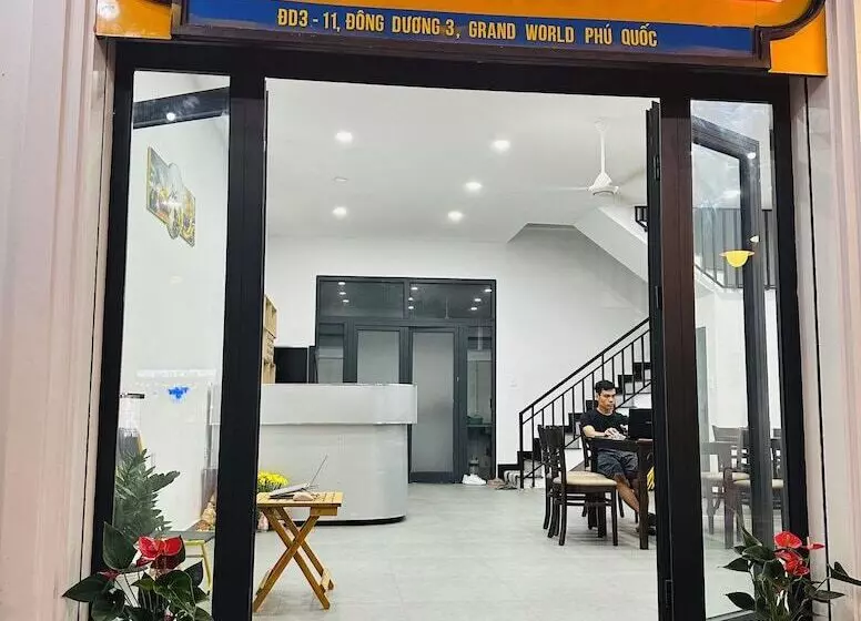 مسافرخانه Legend Phu Quoc