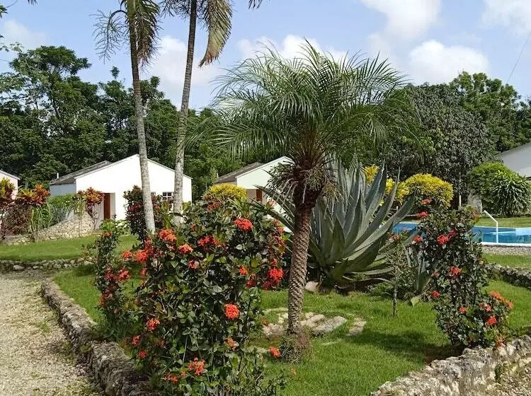 هتل Alma De Tainos