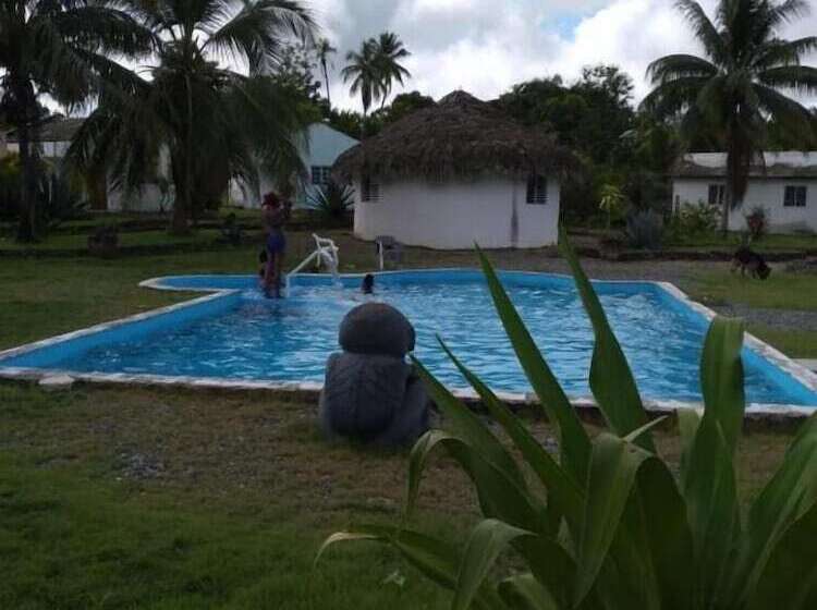 هتل Alma De Tainos