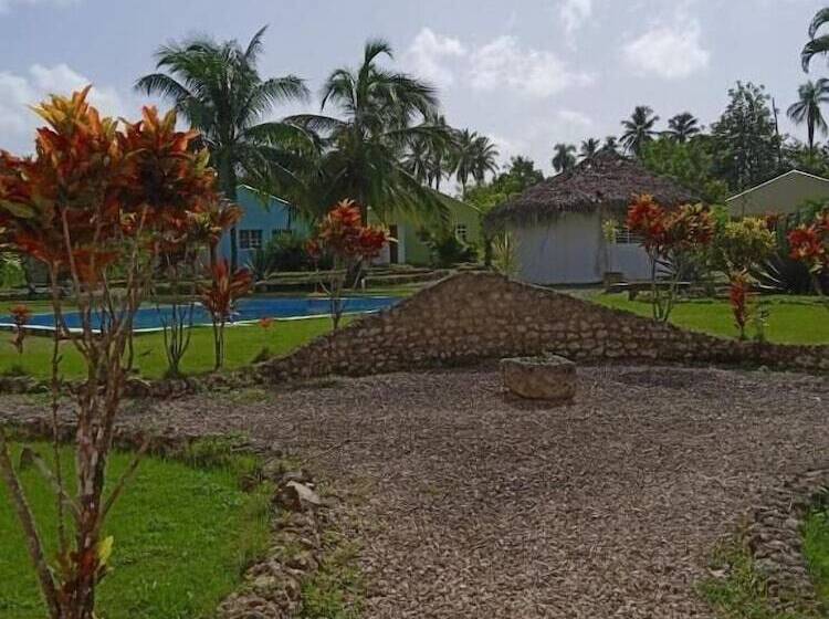 هتل Alma De Tainos