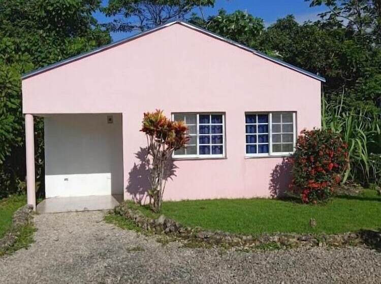 هتل Alma De Tainos