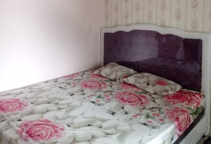 בית מלון כפרי Andesta Guest House Syariah By Oyo