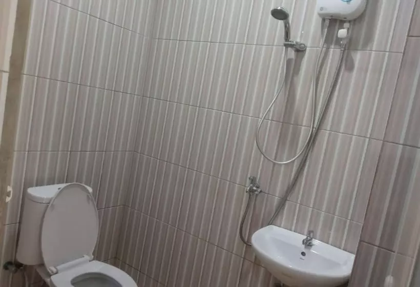 Hotelli Andesta Guest House Syariah By Oyo