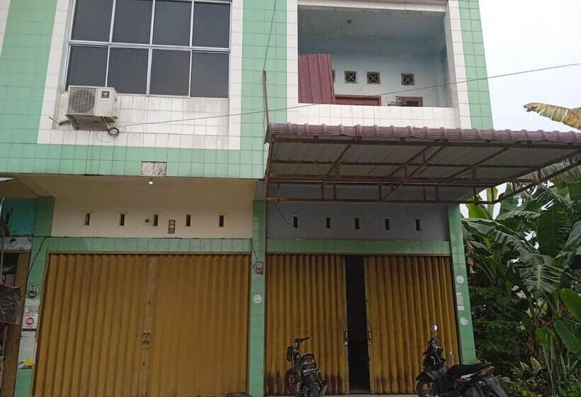 בית מלון כפרי Andesta Guest House Syariah By Oyo