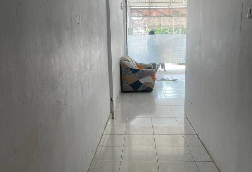 בית מלון כפרי Andesta Guest House Syariah By Oyo