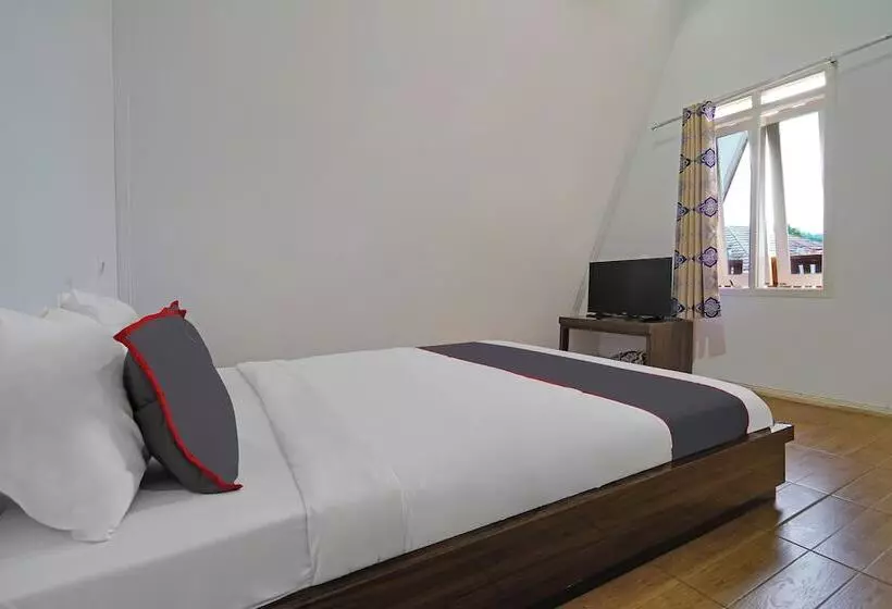 Hotel Collection O 92634 Villa Ds