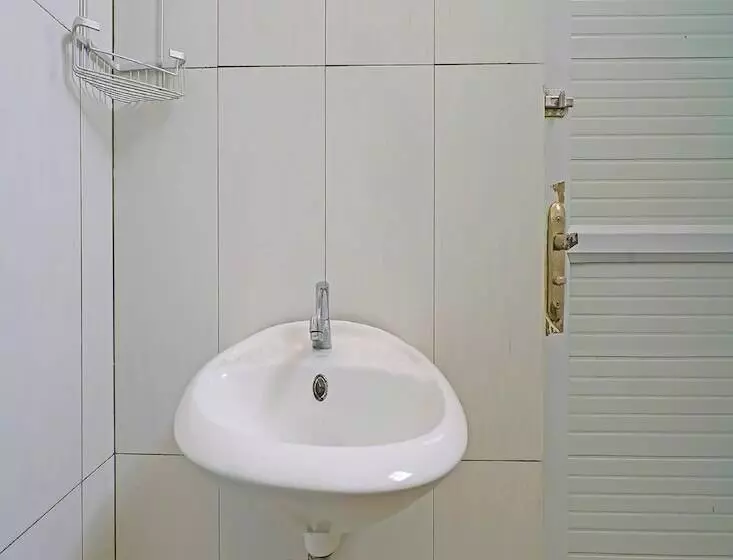 Hotel Collection O 92634 Villa Ds