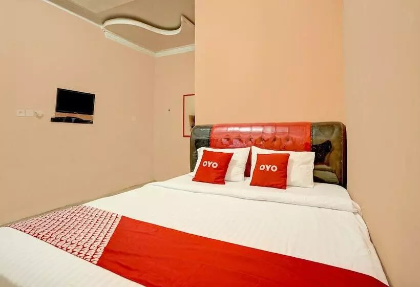 Hotelli Efniati Homestay Syariah By Oyo