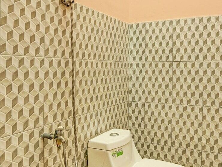 בית מלון כפרי Efniati Homestay Syariah By Oyo