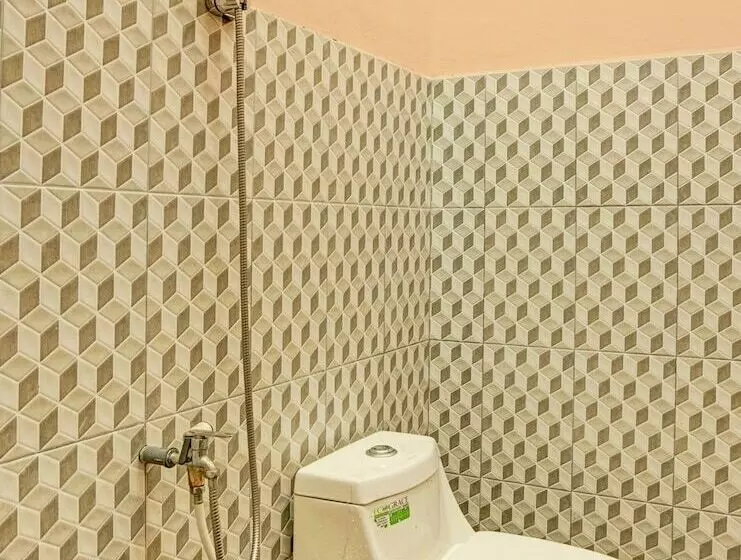 Hotelli Efniati Homestay Syariah By Oyo