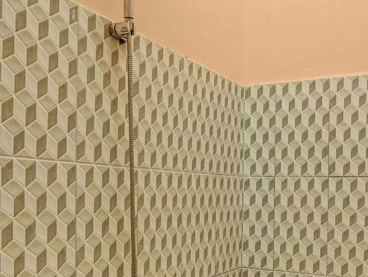 Hotelli Efniati Homestay Syariah By Oyo