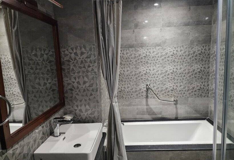 هتل Green Valley Boutique