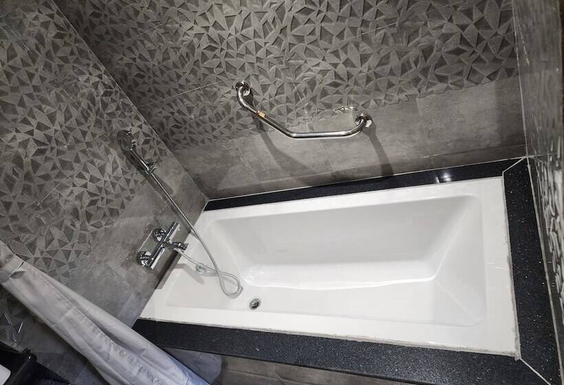 هتل Green Valley Boutique