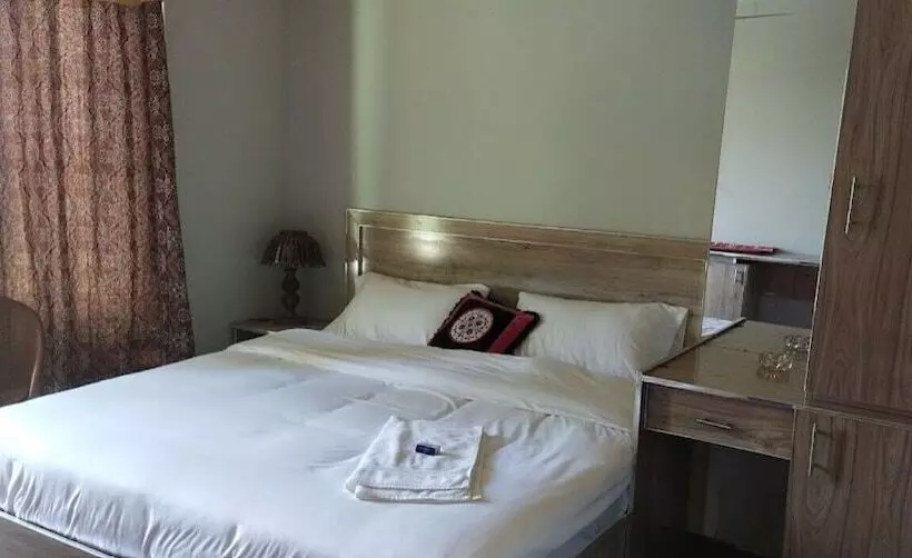 هتل Ibadat Shah Lodges