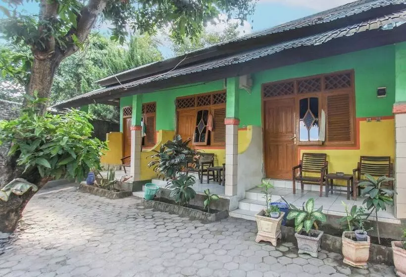 ホテル Jayanni By Oyo