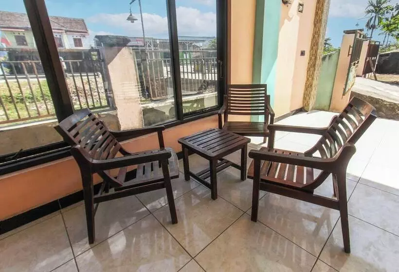 ホテル Jayanni By Oyo