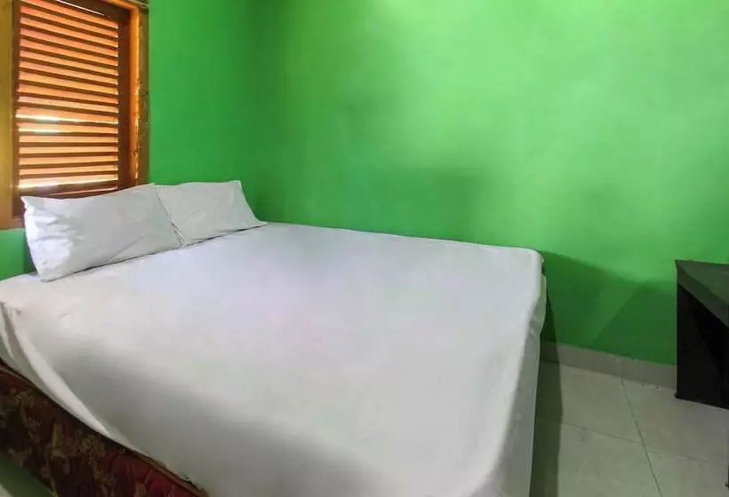 ホテル Jayanni By Oyo