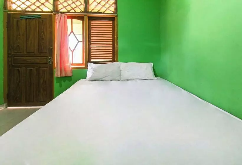 ホテル Jayanni By Oyo