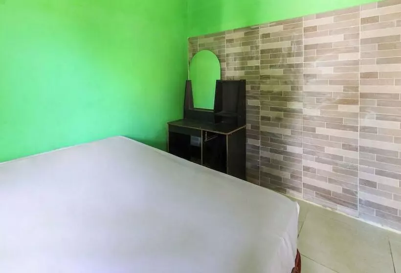 ホテル Jayanni By Oyo