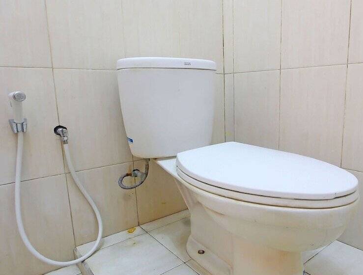 ホテル Kemuning Guesthouse By Oyo