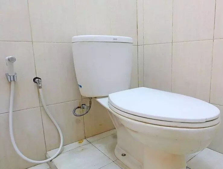 Hotelli Kemuning Guesthouse By Oyo