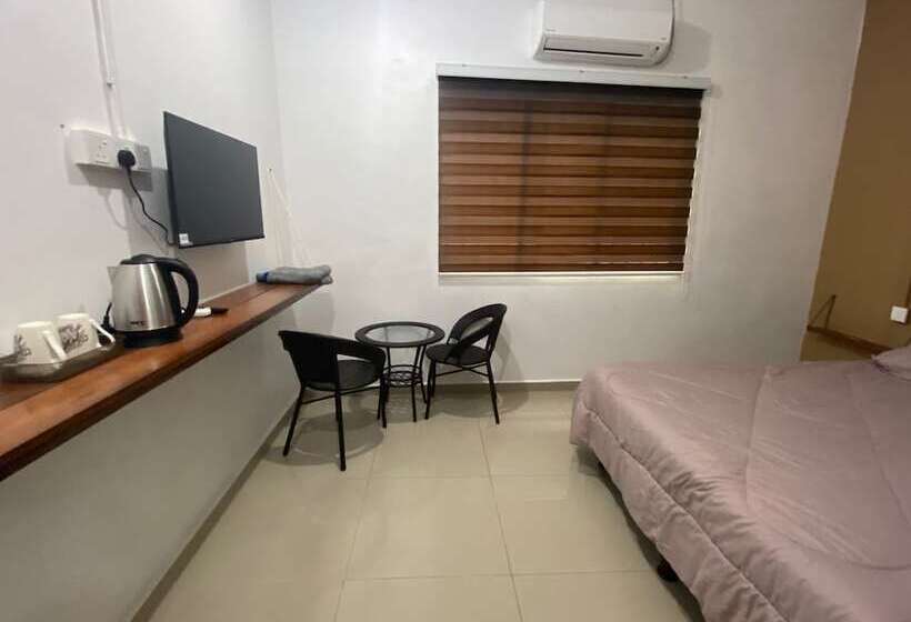 Hotel Kong Jing By Oyo