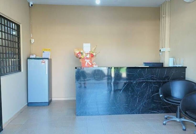 Hotel Kong Jing By Oyo