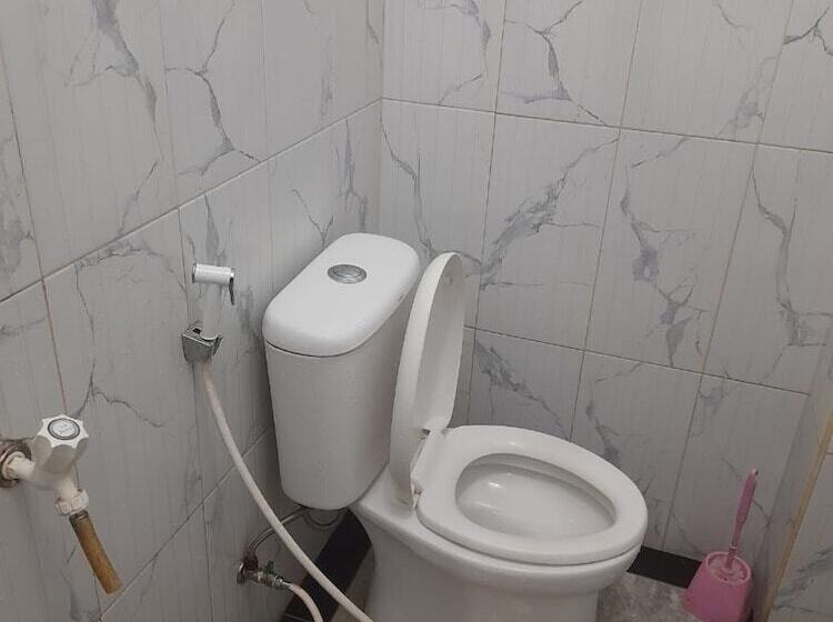 Otel M4 House Syariah By Oyo