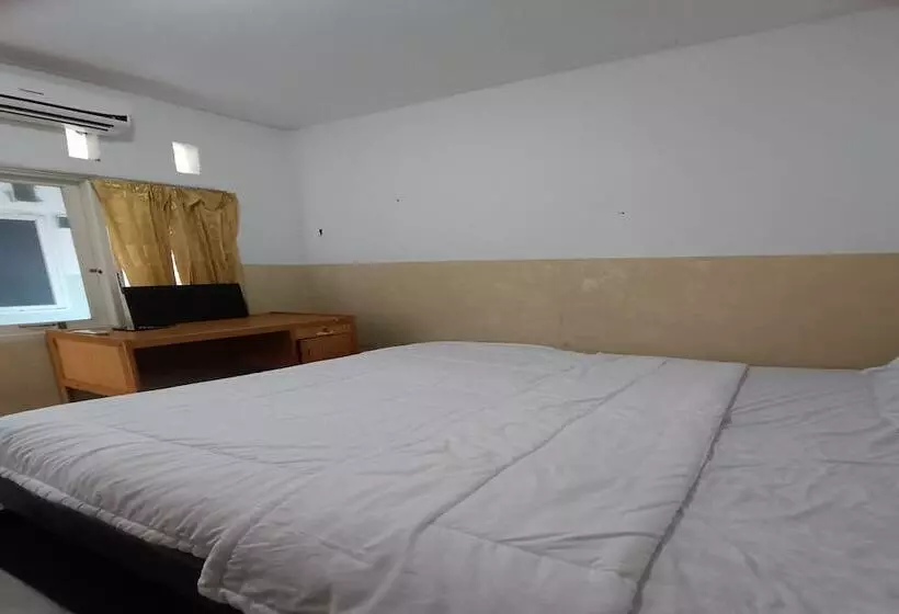 Hotelli Merah House By Oyo