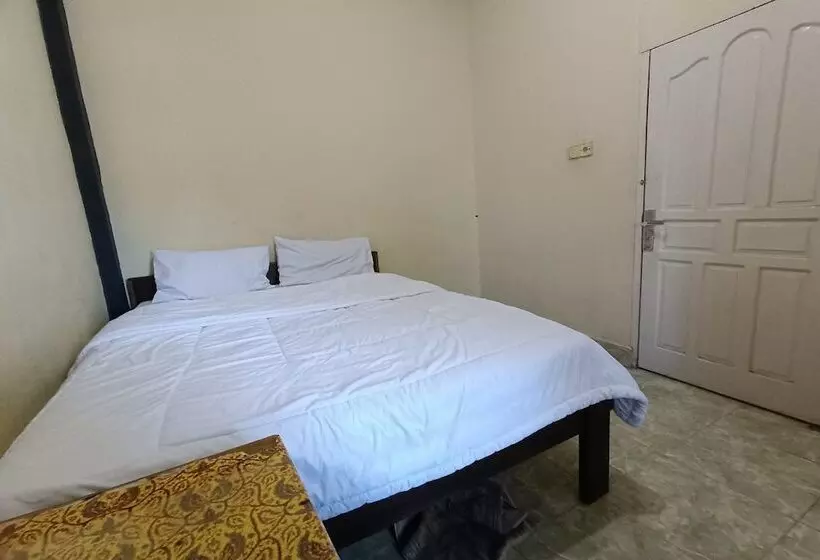 Hotelli Merah House By Oyo