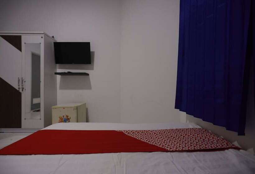 בית מלון כפרי Octav Homestay By Oyo