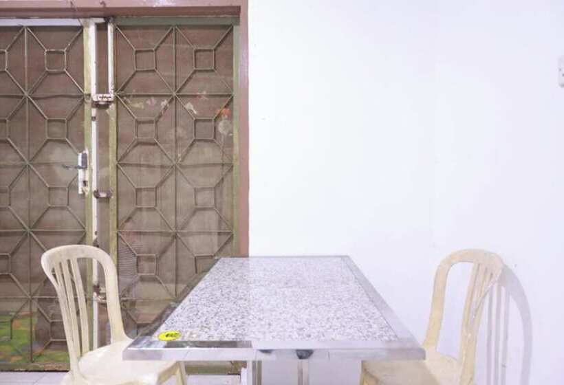 בית מלון כפרי Octav Homestay By Oyo