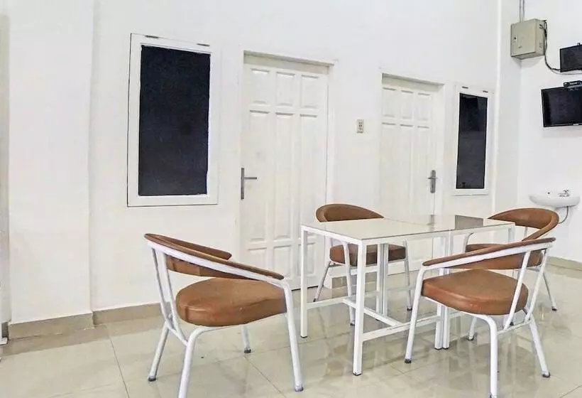 Hotelli Orien Guesthouse By Oyo