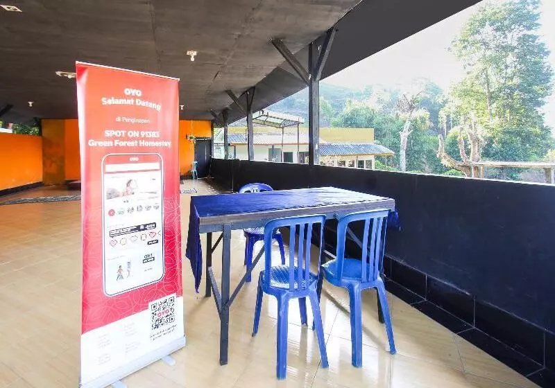 ホテル Spot On 91383 Green Forest Homestay