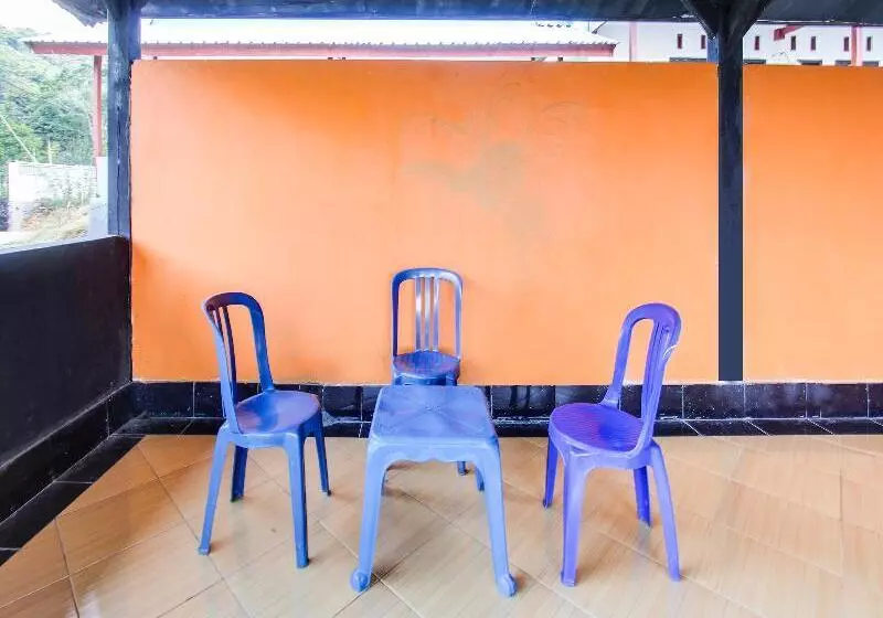 ホテル Spot On 91383 Green Forest Homestay