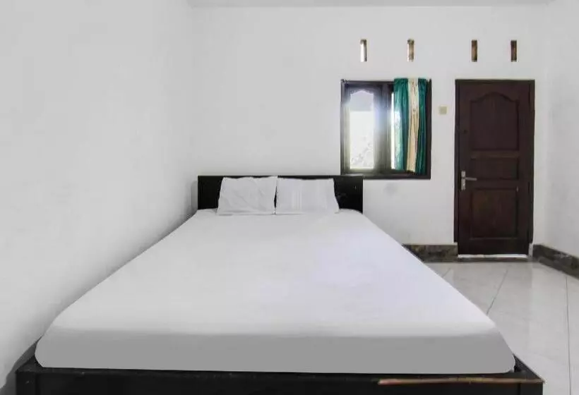 ホテル Spot On 91383 Green Forest Homestay