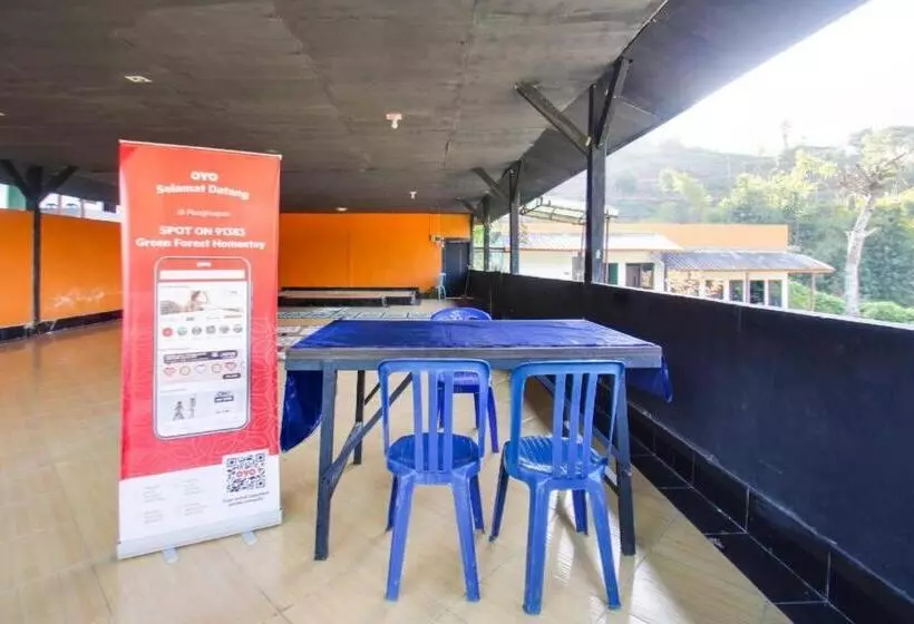 ホテル Spot On 91383 Green Forest Homestay