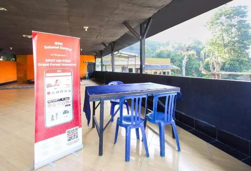 ホテル Spot On 91383 Green Forest Homestay