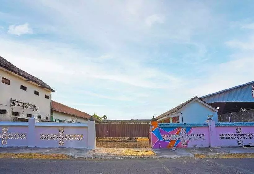 هتل Spot On 92669 Guesthouse Prima Syariahneargpdi Anugerah