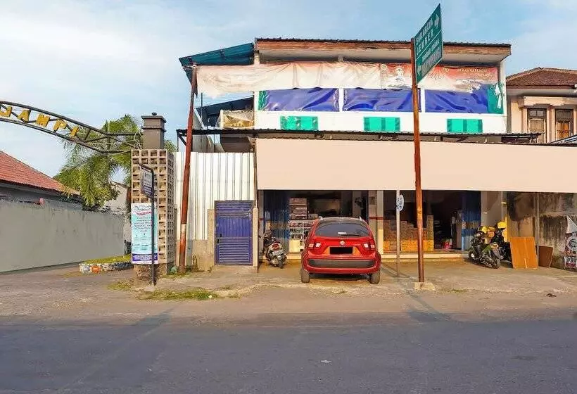 هتل Spot On 92669 Guesthouse Prima Syariahneargpdi Anugerah