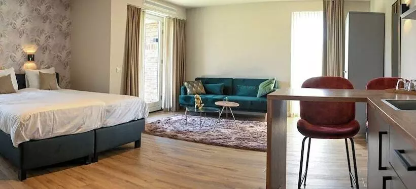 هتل Wapen Van Hengelo Residence Suites