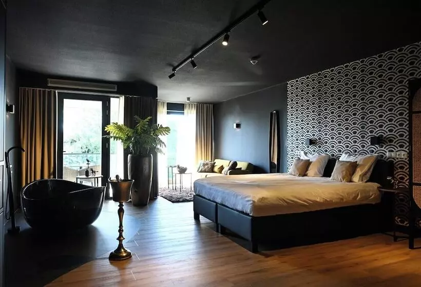 هتل Wapen Van Hengelo Residence Suites