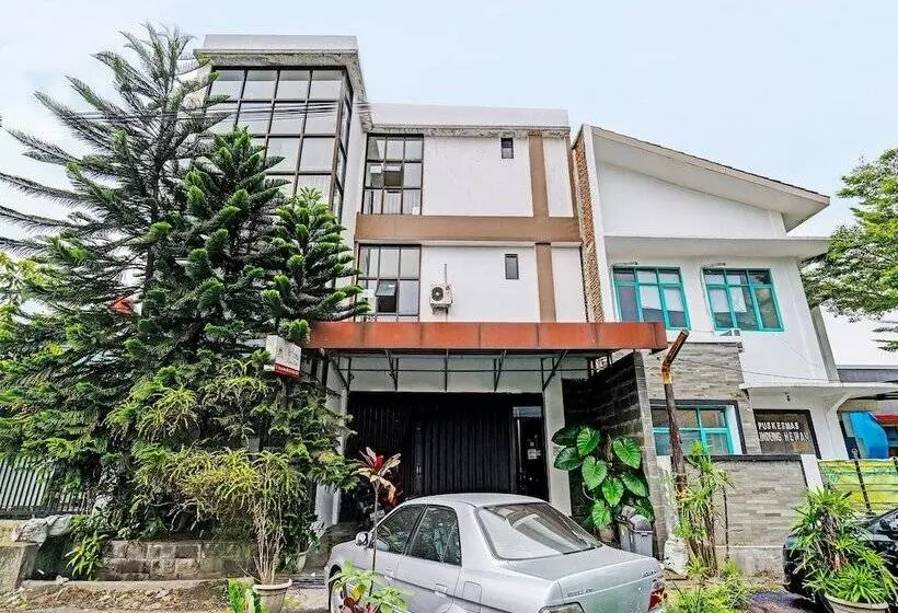 ホテル Wisma Rina Rini By Oyo