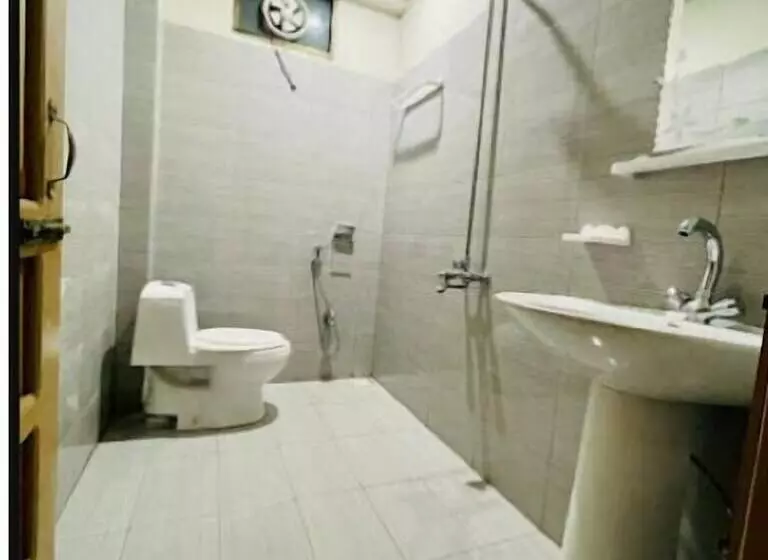 پانسیون River Vibes Guest House Muzaffarabad