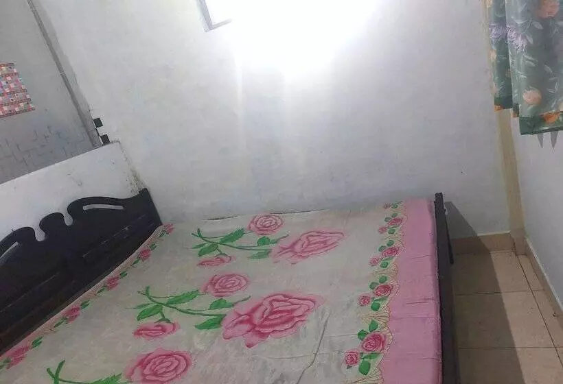 پانسیون Spot On 92776 Panorama House Near Lokon Camping Ground