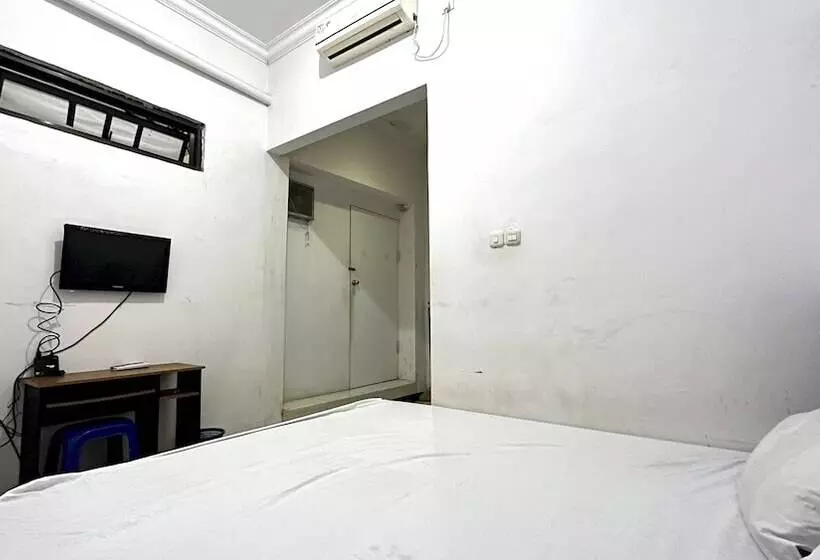پانسیون Spot On 92776 Panorama House Near Lokon Camping Ground