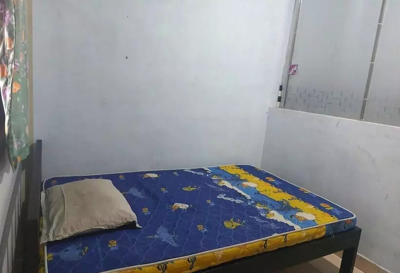پانسیون Spot On 92776 Panorama House Near Lokon Camping Ground