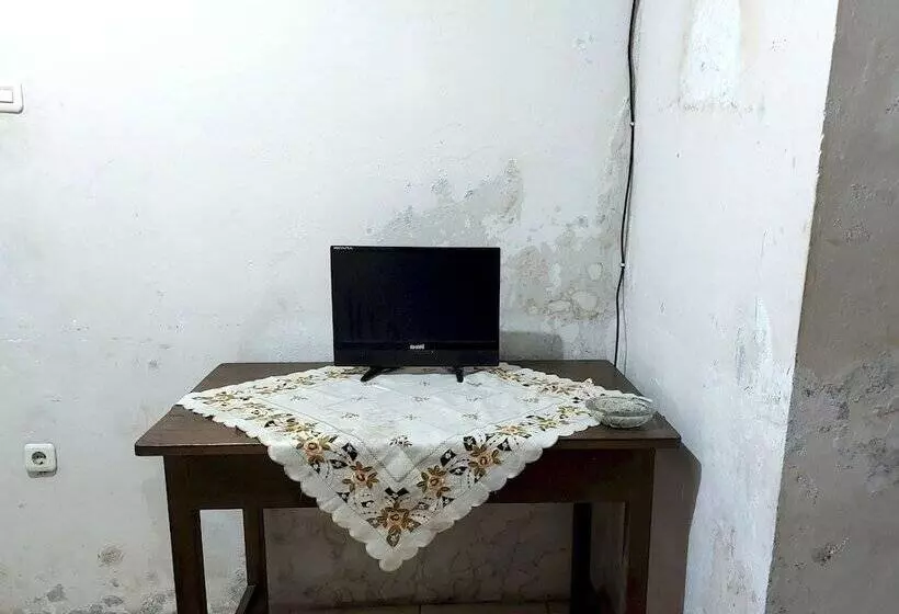 پانسیون Spot On 92776 Panorama House Near Lokon Camping Ground